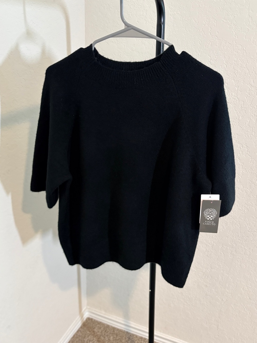 Vince Camuto Black Short Raglan Sleeve knit Crew Neck Sweater